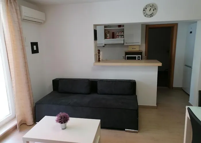 Apartament Karlo *