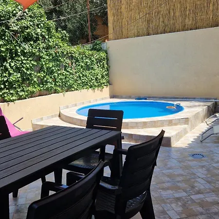 Karlo With Private Pool * 스플리트