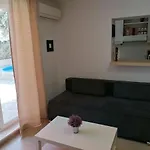 Апартаменты Karlo *