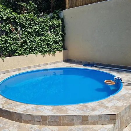 Karlo With Private Pool *